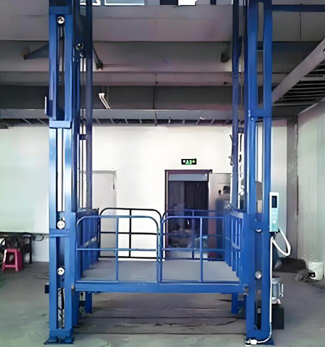 柳河导轨式升降货梯